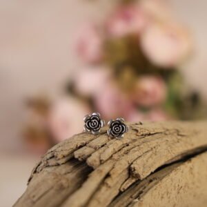 Pretty Rose Earrings